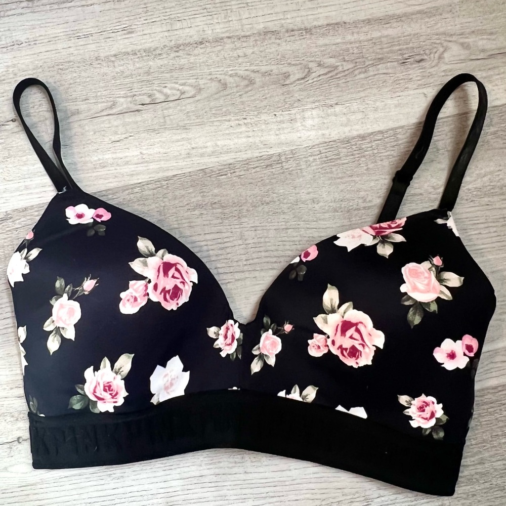 Victoria’s Secret PINK Wear Everywhere Wireless Lined Bra Roses Print Size 36C
